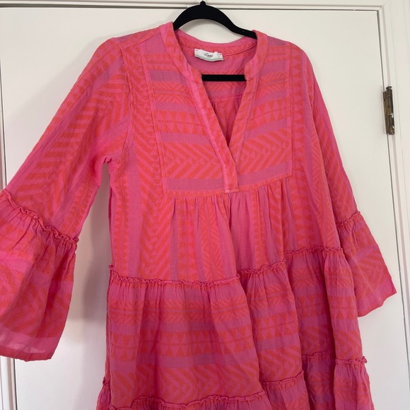 Devotion Twins $298 Ella Pink Geometric Tiered Bell Sleeve Dress Size Small - Picture 4 of 9